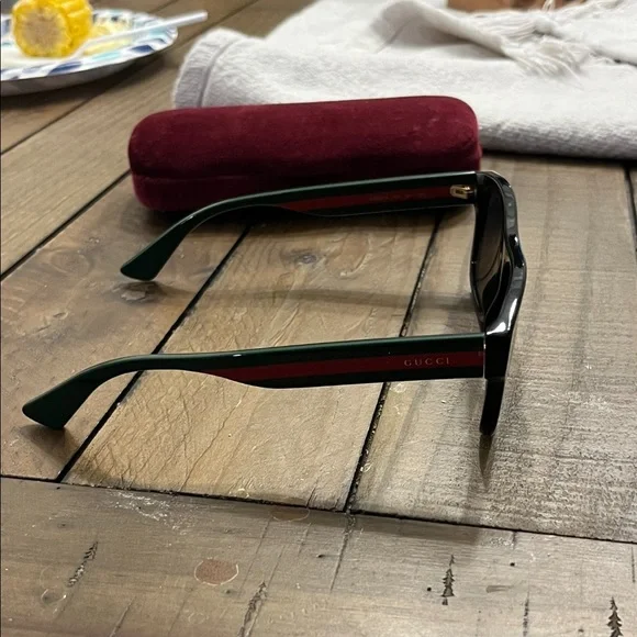 Gucci | Accessories | Gucci Sunglasses Wore Them Twice  display picture 1